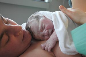 El proceso de nacimiento: cómo ocurre y su importancia en la vida