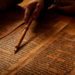 La Torá: guía espiritual y legal del judaísmo